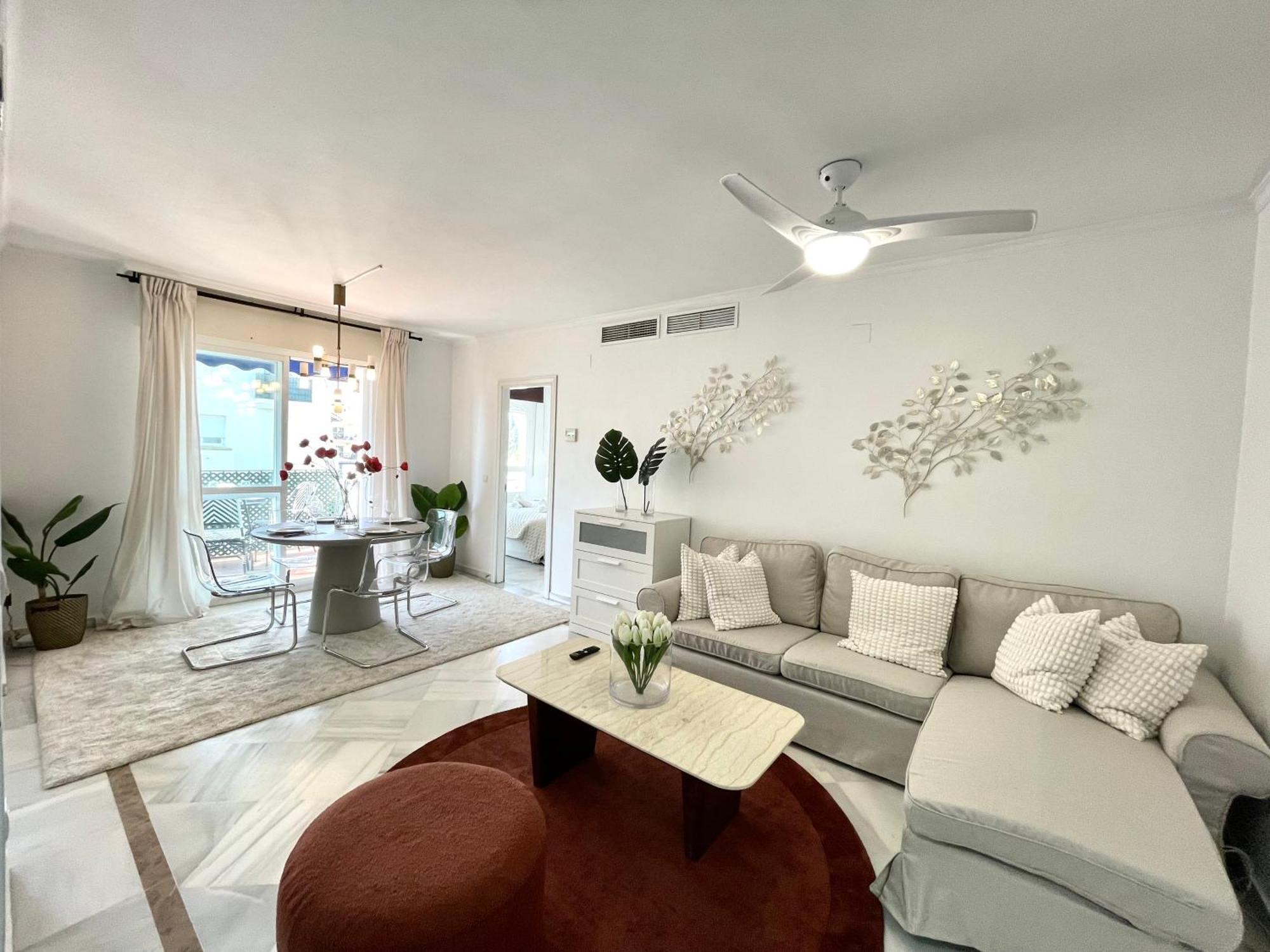 Puerto Banus Charming 1 Bedroom Apartment *